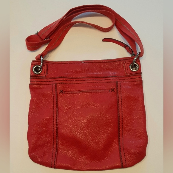 The Sak Red Midsize 100 % Leather Crossbody Purse - Picture 2 of 9